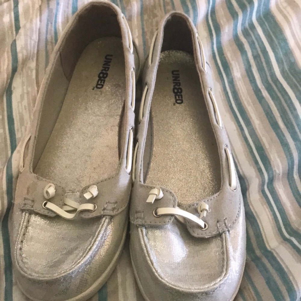 ❄️  3 for $15. Silver size 8 unr8ed brand